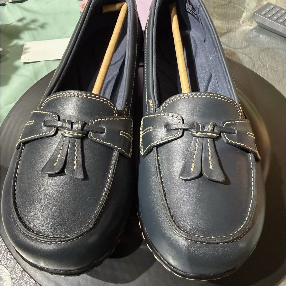 Clarks Navy Leather Tassel Loafers with Contrast Stitching